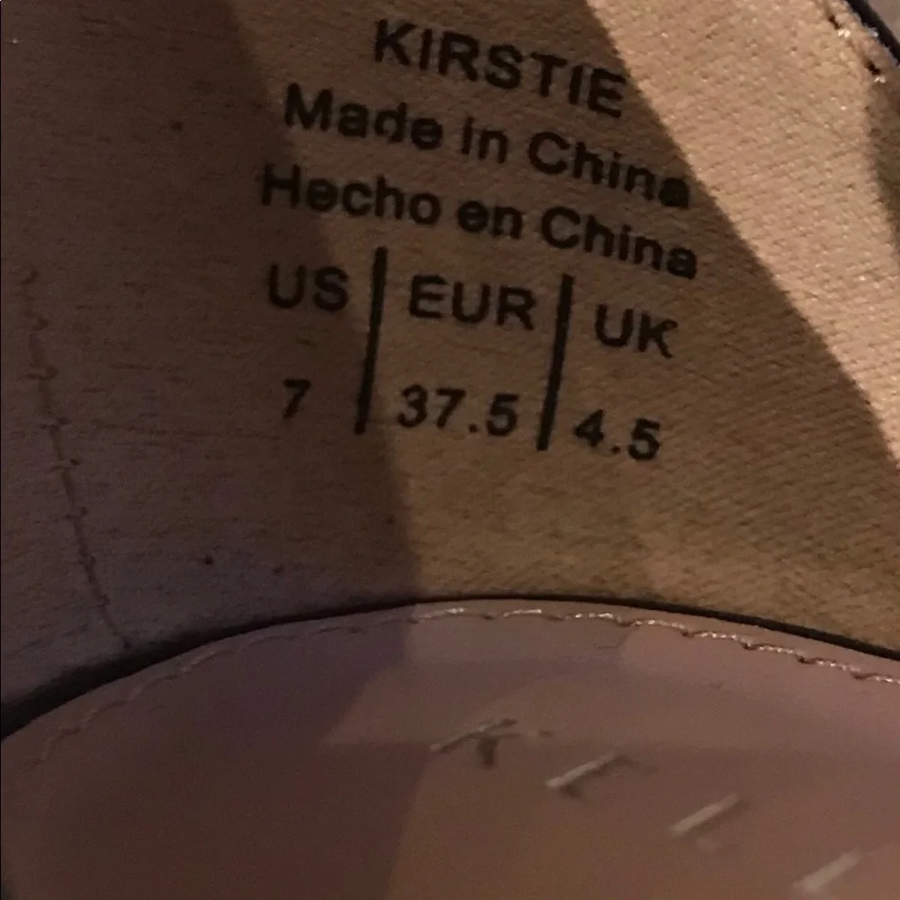 Kelly & Katie Black Sandals - Picture 7 of 7